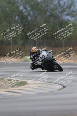 media/Sep-21-2025-Race Pace (Sun) [[98bf33ef95]]/Non Verified/4-Turn 3 (910am)/